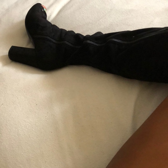 Thigh high boots - Picture 3 of 5